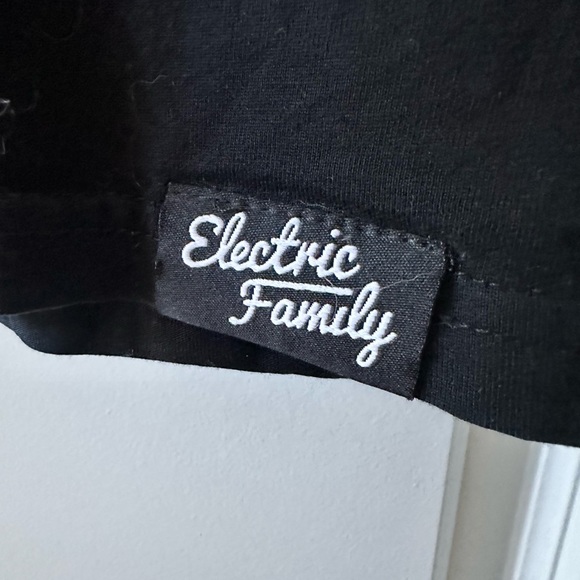 Electric Family Black T-Shirt | 100% Cotton | Men’s Large - Picture 6 of 8